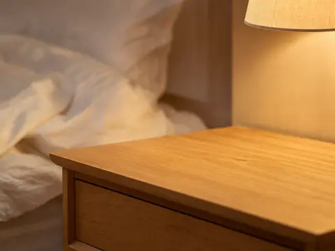 Product staged in the Bedside table scene