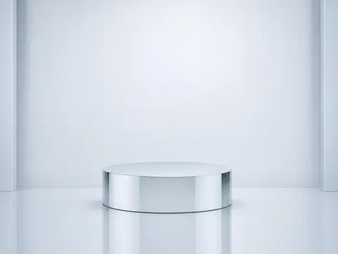 Product staged in the Mirror plinth scene